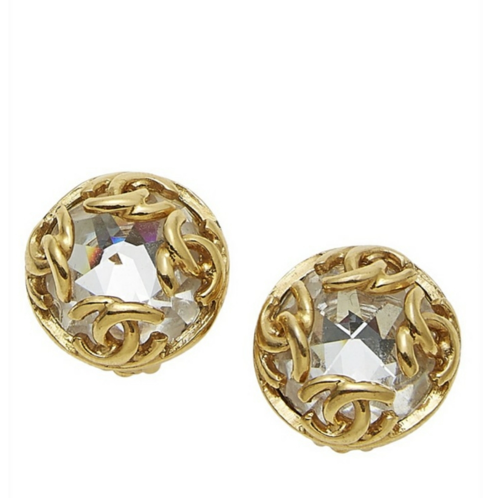 Vintage Chanel clip on earrings